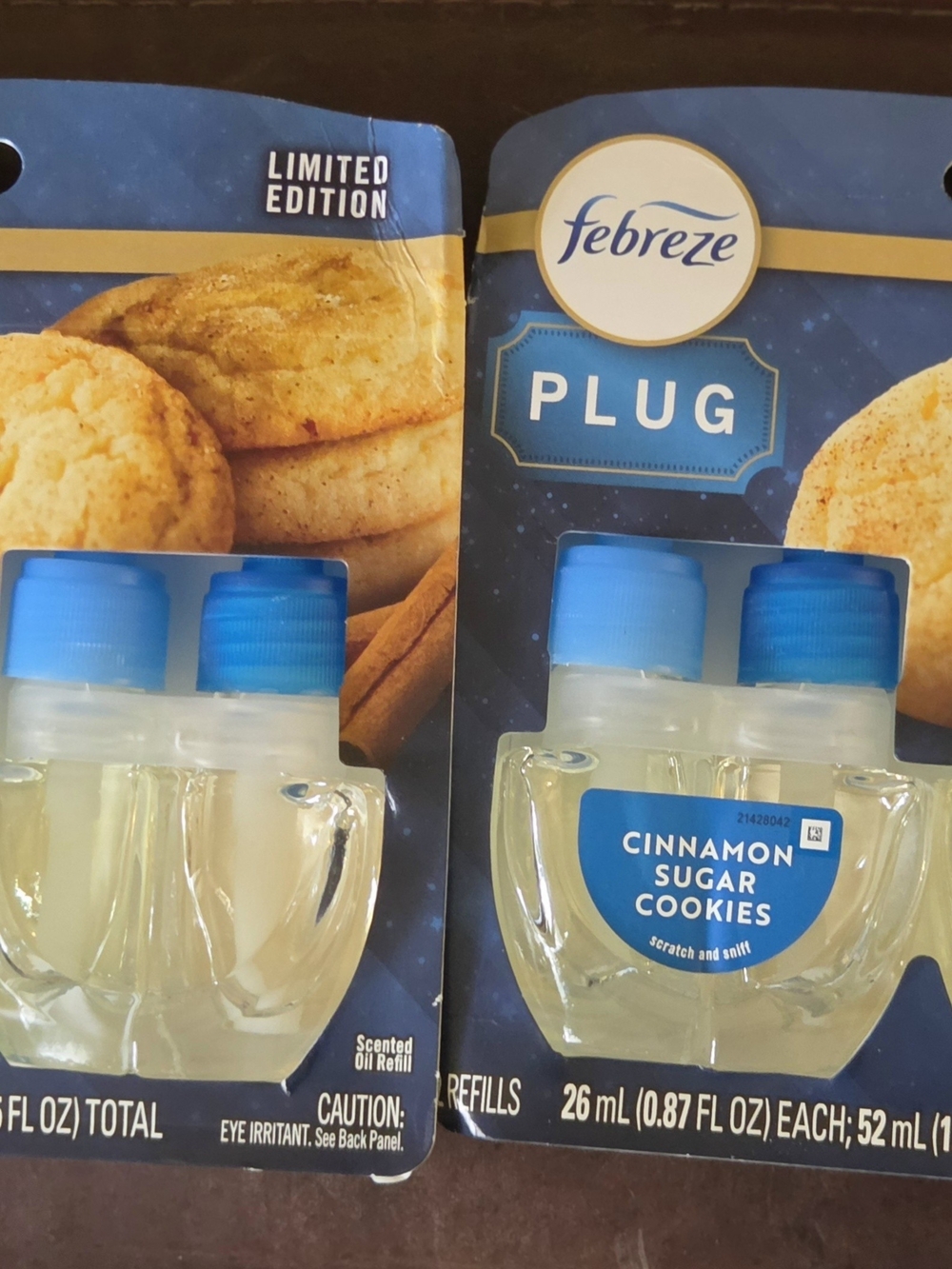 Febreze Plug * Cinnamon Sugar Cookies * Limited Edition Total 4 Refills